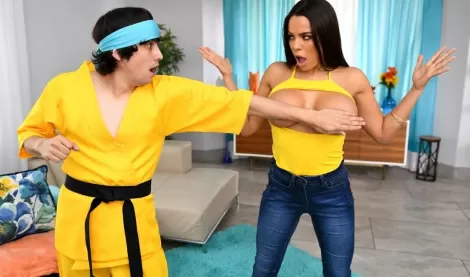 Каратист с фетишем на жопы трахает сочную милфу в задницу — как чемпион по разврату