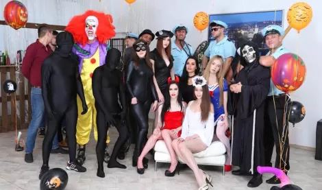 Пока россияне сосут и встают с колен, в Европе снимают жесткое порно у Легалов